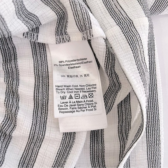 Dkny Striped V Neck Faux Wrap Top Size S - Picture 6 of 7